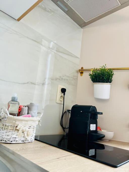Charmant Petit Appartement. Льєж Екстер'єр фото